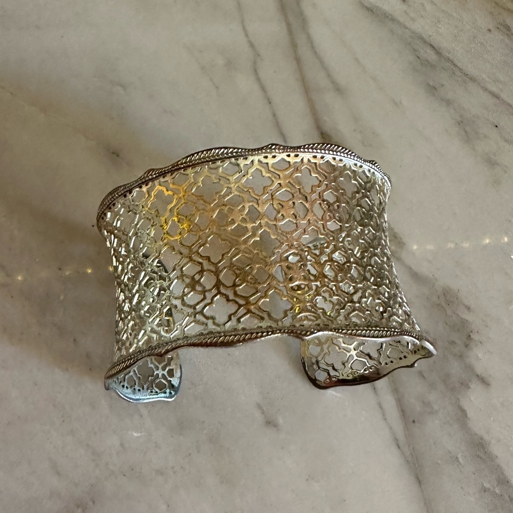 Kendra scott Candice bracelet - gold thick filigree cuff - used